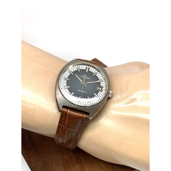 Sears Roebuck Co Tradition Electronic Men's Watch Swiss Quartz Gray White Dial - Picture 5 of 15